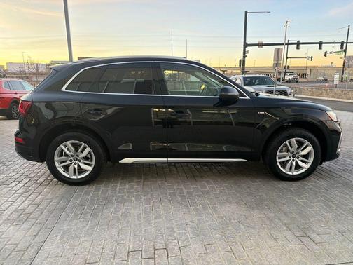 2022 Audi Q5 45 S line Premium
