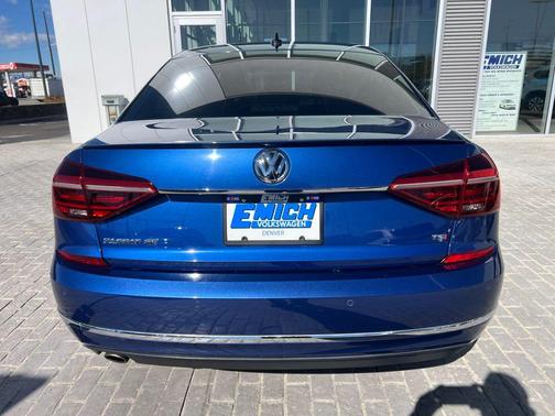 2017 Volkswagen Passat 1.8T SE w/Technology