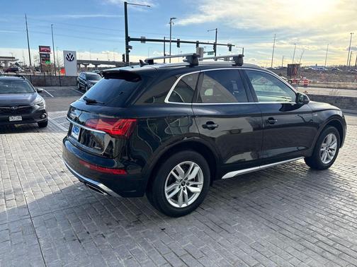 2023 Audi Q5 45 S line Premium