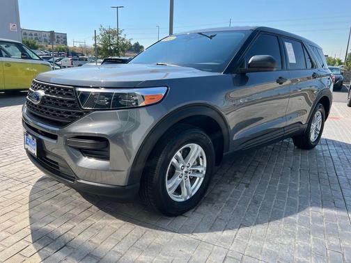 2024 Ford Explorer Base