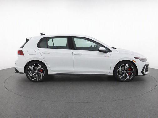 Opal White Pearl 2026 Volkswagen Golf GTI 2.0T SE DSG