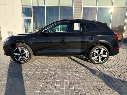 2023 Audi Q5 45 S line Premium Plus