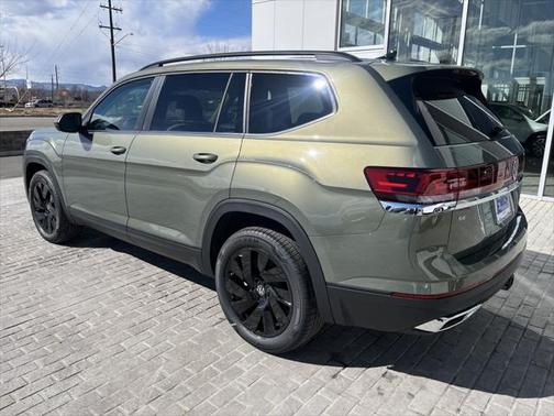 2025 Volkswagen Atlas 2.0T SE w/Technology 4MOTION