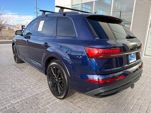 2021 Audi Q7 55 Premium Plus