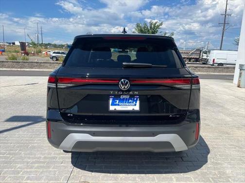 2025 Volkswagen Tiguan 2.0T SE 4MOTION