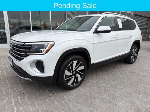 Opal White Pearl 2024 Volkswagen Atlas 2.0T SEL