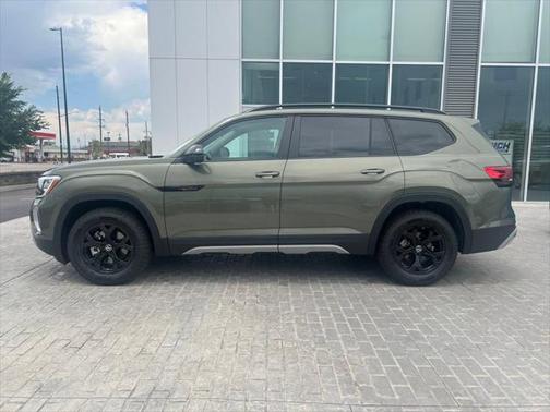2025 Volkswagen Atlas 2.0T Peak Edition
