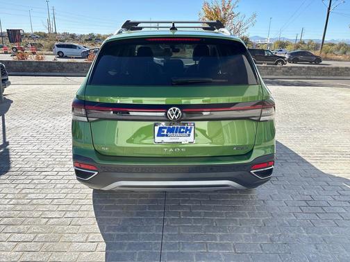 2025 Volkswagen Taos 1.5T SE