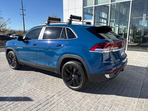 2025 Volkswagen Atlas Cross Sport 2.0T SE w/Technology 4MOTION