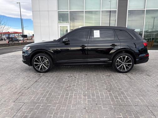 2023 Audi Q7 55 Premium Plus
