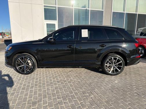 2023 Audi Q7 55 Premium Plus