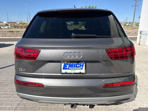 Samurai Gray Metallic 2019 Audi Q7 55 Premium Plus