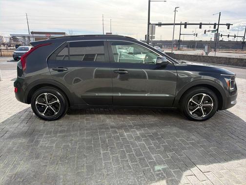 2023 Kia Niro Plug-In Hybrid EX