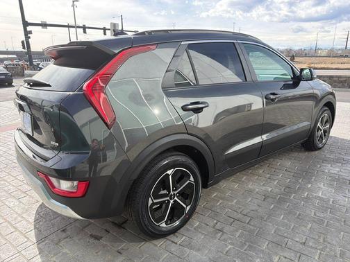 2023 Kia Niro Plug-In Hybrid EX