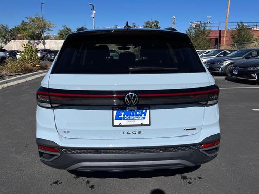 2025 Volkswagen Taos 1.5T SE Black