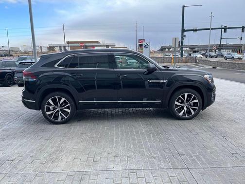 2025 Volkswagen Atlas Cross Sport 2.0T SEL Premium