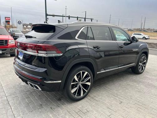 2025 Volkswagen Atlas Cross Sport 2.0T SEL Premium