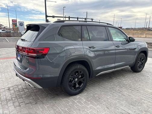 pure gray 2026 Volkswagen Atlas Peak Edition