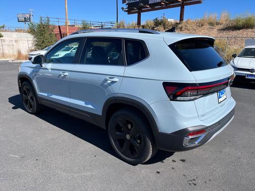 2025 Volkswagen Taos 1.5T SEL