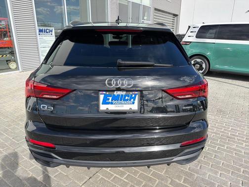 2023 Audi Q3 Premium 45 TFSI S line quattro Tiptronic