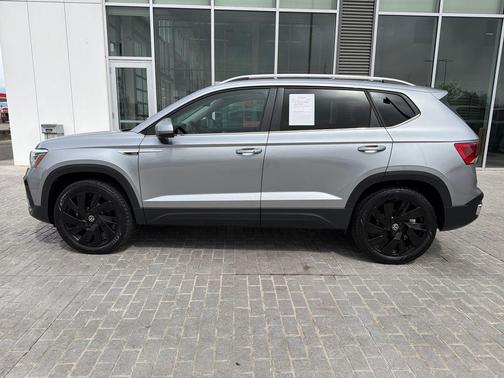 2024 Volkswagen Taos 1.5T SEL