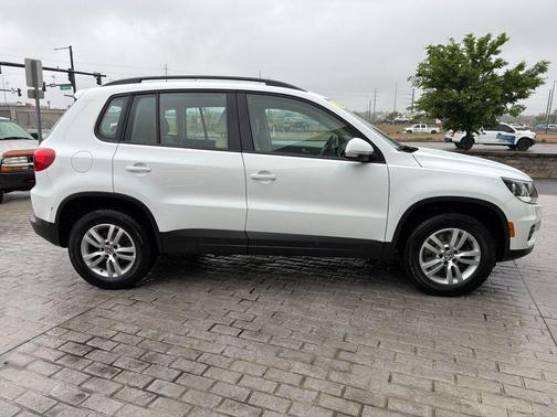 Pure White 2016 Volkswagen Tiguan S