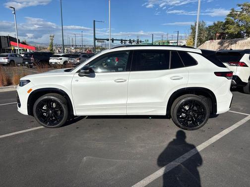 2025 Volkswagen Tiguan 2.0T SE R-Line Black 4MOTION