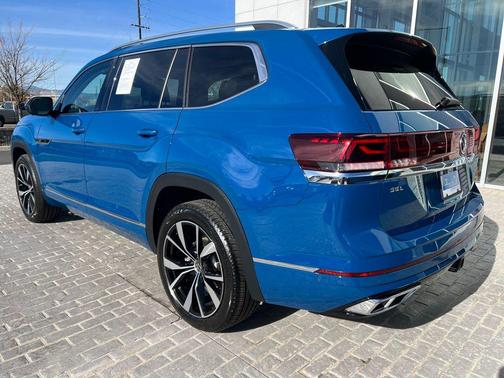 2025 Volkswagen Atlas 2.0T SEL Premium R-Line 4MOTION