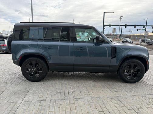 2024 Land Rover Defender 110 P300