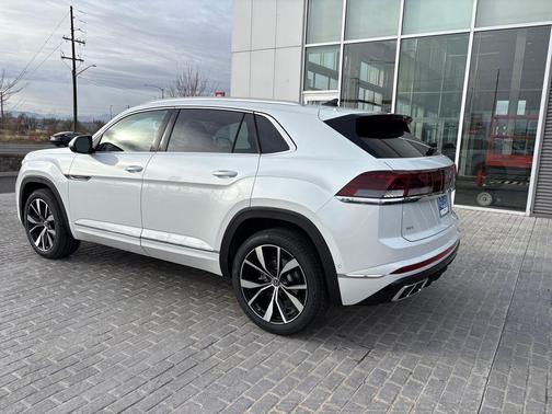 2026 Volkswagen Atlas Cross Sport 2.0T SEL Premium