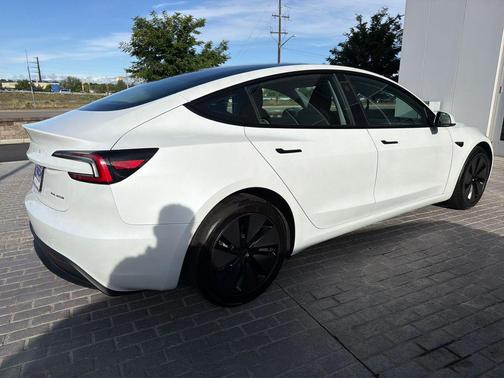 Pearl White Multi-Coat 2025 Tesla Model 3 Long Range