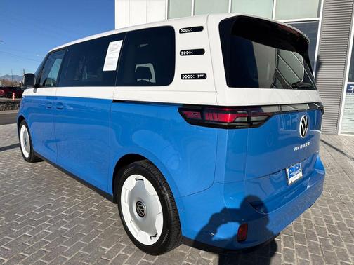 2025 Volkswagen ID. Buzz 1st Edition with 4MOTION
