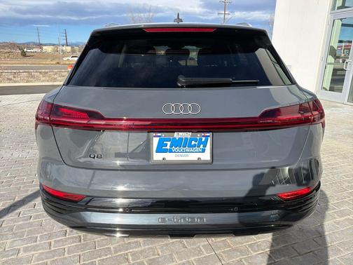 2024 Audi Q8 e-tron Premium Plus