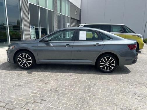 2025 Volkswagen Jetta 1.5T SE
