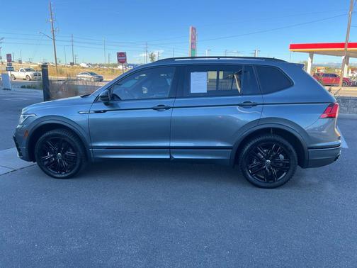 2022 Volkswagen Tiguan 2.0T SE R-Line Black 4MOTION