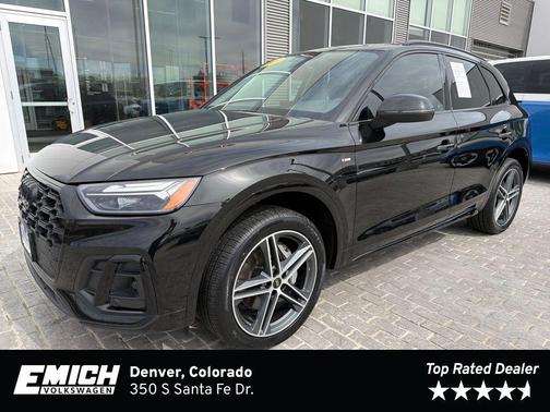 Mythos Black Metallic 2023 Audi Q5 e 55 S line Premium Plus