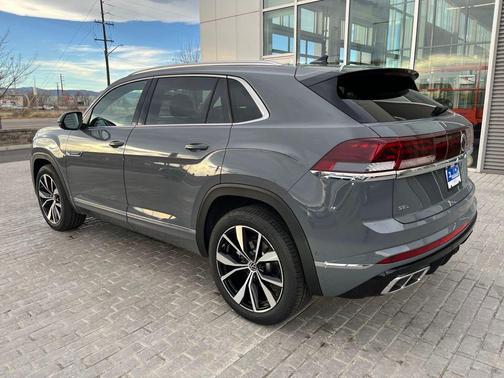2026 Volkswagen Atlas Cross Sport 2.0T SEL Premium