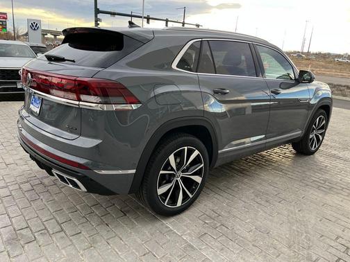 2026 Volkswagen Atlas Cross Sport 2.0T SEL Premium