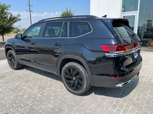 2026 Volkswagen Atlas 2.0T SE w/Technology 4MOTION