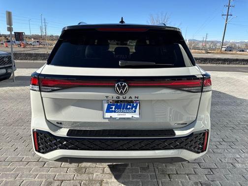 2026 Volkswagen Tiguan 2.0T SE R-Line Black 4MOTION