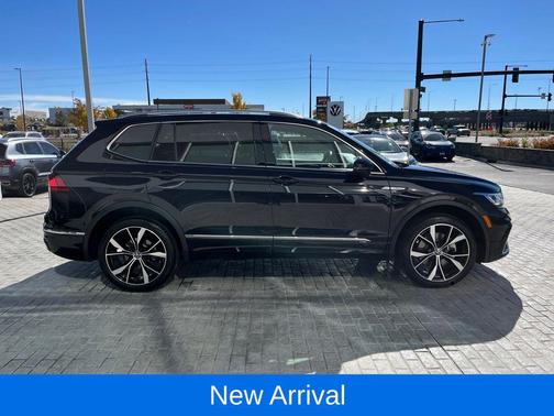 2024 Volkswagen Tiguan 2.0T SEL R-Line 4MOTION