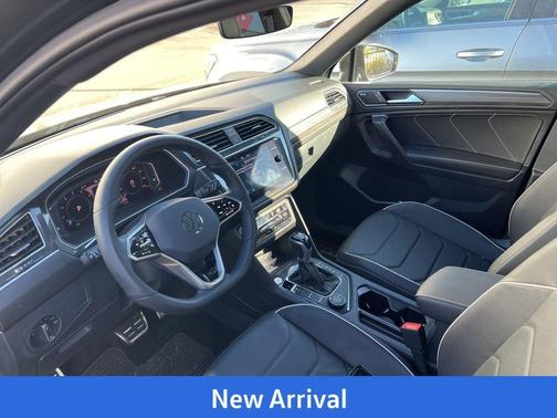 2024 Volkswagen Tiguan 2.0T SEL R-Line 4MOTION