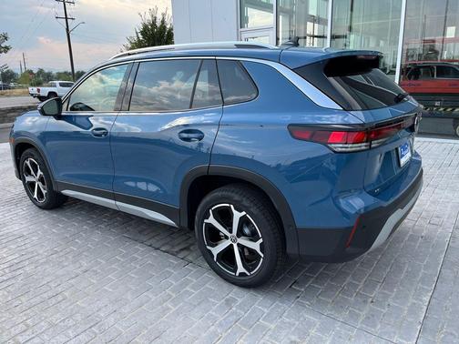 2025 Volkswagen Tiguan 2.0T SE 4MOTION