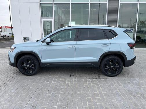 2025 Volkswagen Taos 1.5T SEL