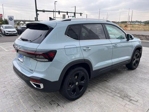 2025 Volkswagen Taos 1.5T SEL
