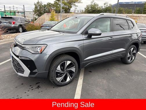 2025 Volkswagen Taos 1.5T SE