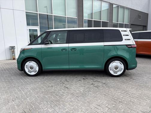 Mahi Green 2025 Volkswagen ID. Buzz 1st Edition with 4MOTION