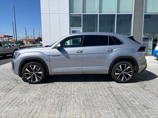 2025 Volkswagen Atlas Cross Sport 2.0T SEL Premium
