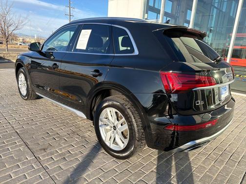 2023 Audi Q5 45 S line Premium