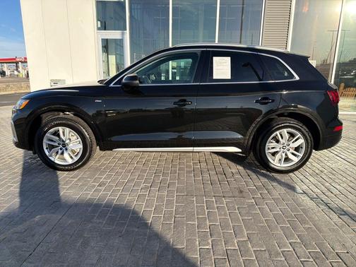 2023 Audi Q5 45 S line Premium